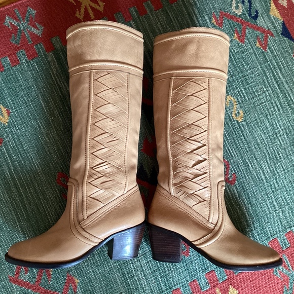 Fossil Shoes - Tan Creamy Leather Fossil High Boots
